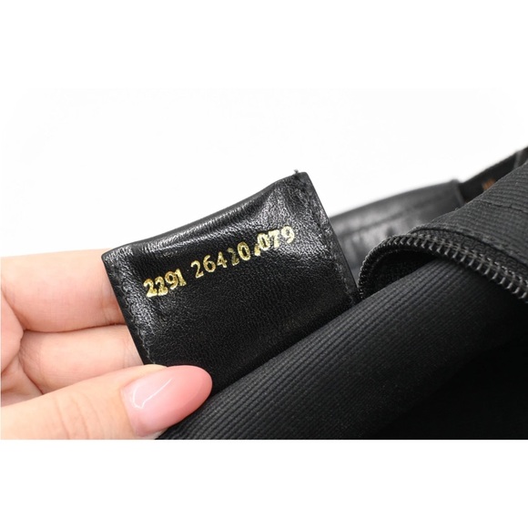 Fendi Black & Brown Canvas / Leather Medium Size Duffle Tote W / Pouch - Picture 11 of 13